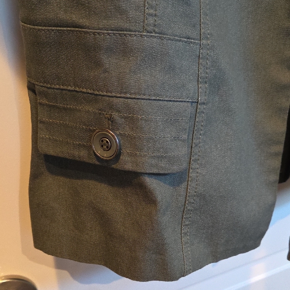 Olive Short Sleeve Blazer - Picture 2 of 4